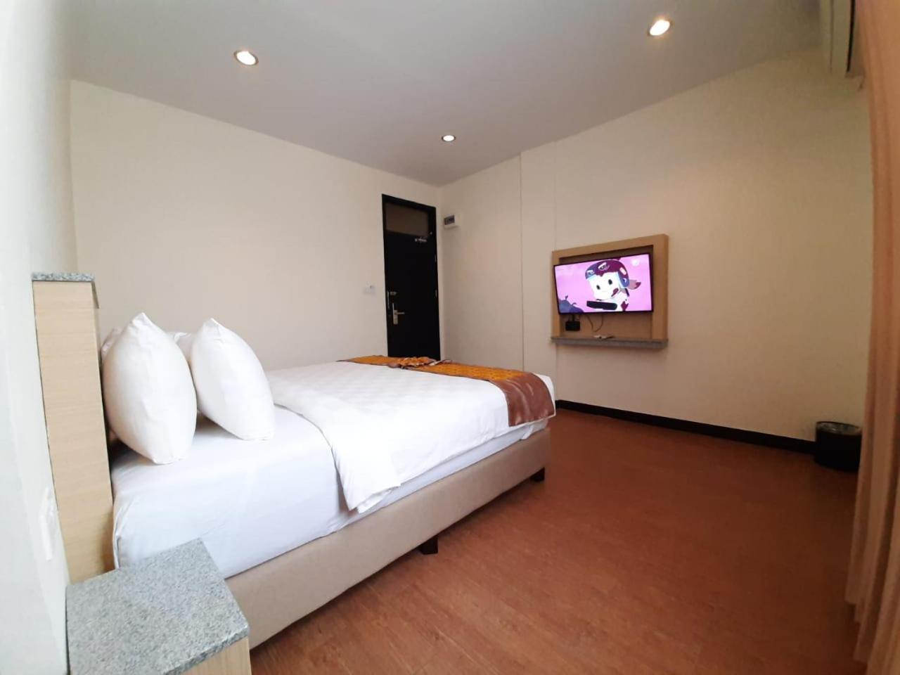 Batam Harbour Boutique Hotel & Spa Наґойя Номер фото
