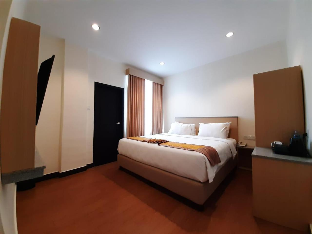 Batam Harbour Boutique Hotel & Spa Наґойя Номер фото