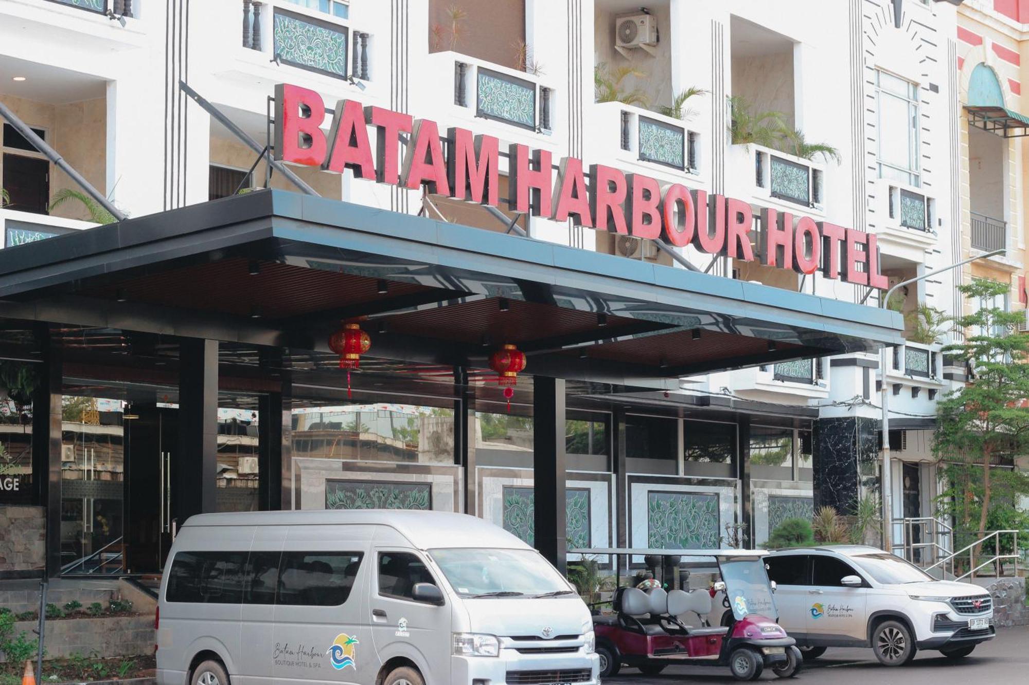 Batam Harbour Boutique Hotel & Spa Наґойя Екстер'єр фото