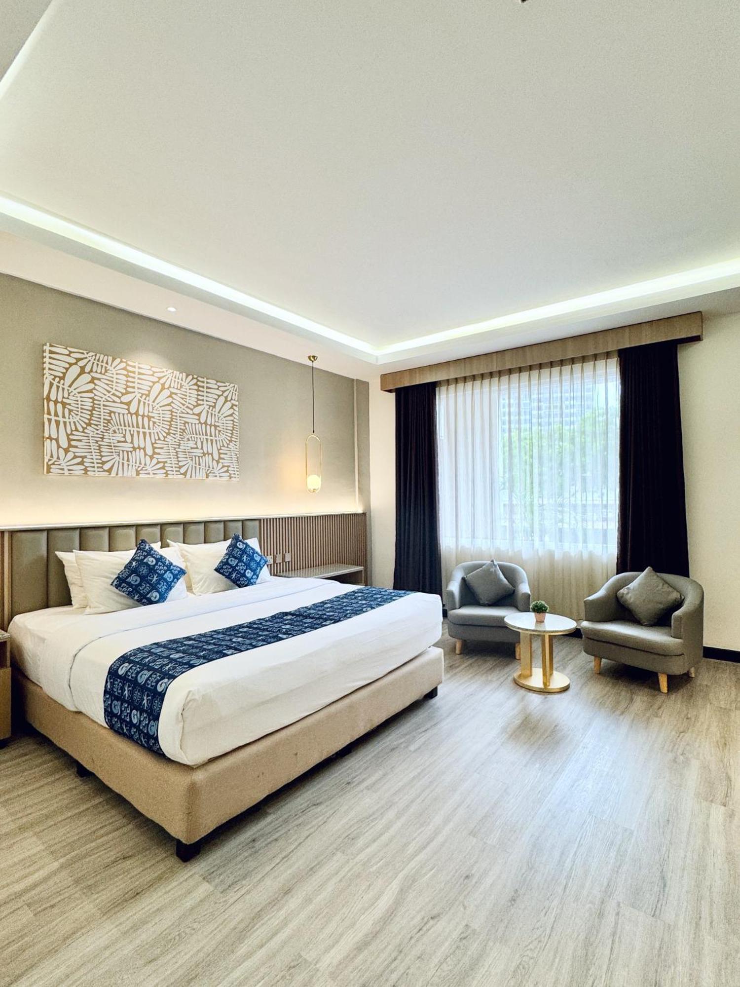 Batam Harbour Boutique Hotel & Spa Наґойя Екстер'єр фото