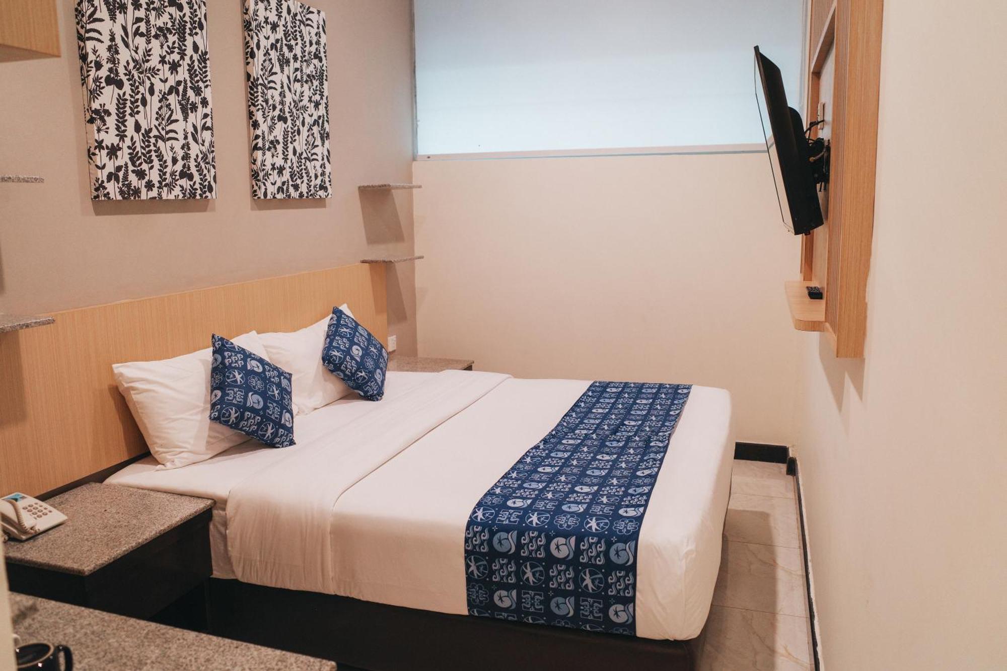 Batam Harbour Boutique Hotel & Spa Наґойя Номер фото